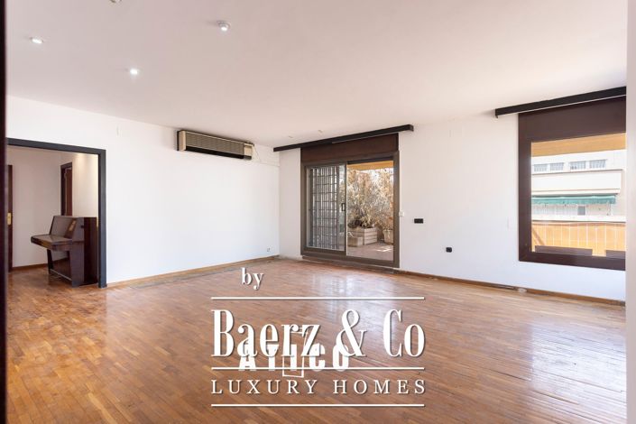 Image No.15-4 Bed Property for sale