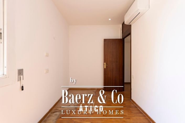 Image No.29-4 Bed Property for sale