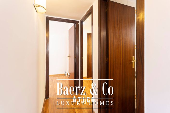 Image No.30-4 Bed Property for sale