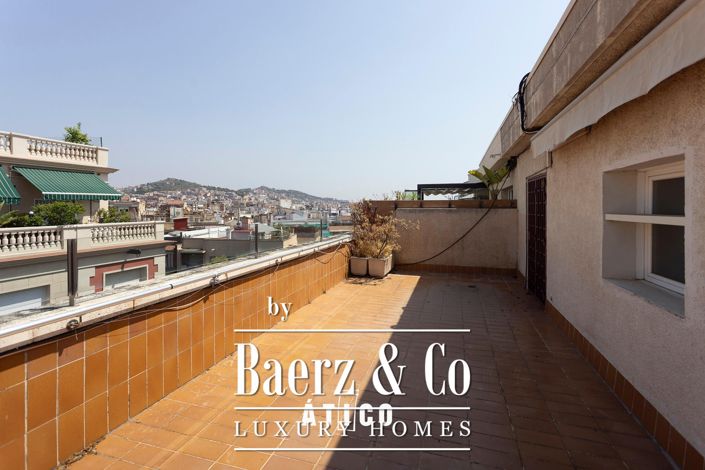 Image No.42-4 Bed Property for sale