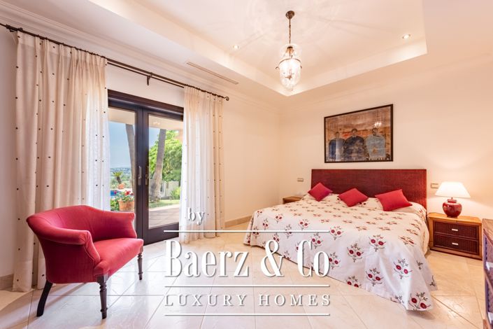 Image No.30-5 Bed Villa for sale