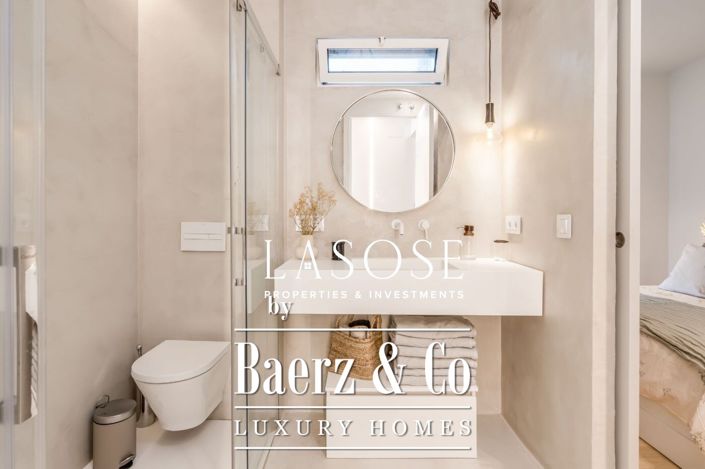 Image No.48-3 Bed Flat for sale