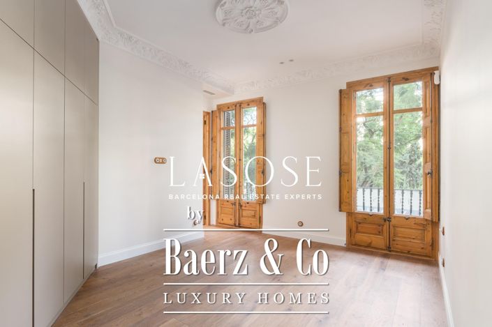 Image No.21-2 Bed Property for sale