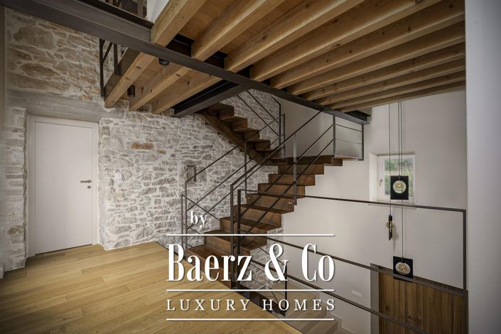 Image No.22-4 Bed Townhouse for sale