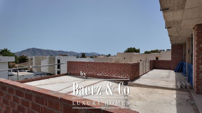 Image No.18-4 Bed Villa for sale