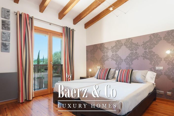 Image No.14-4 Bed Property for sale