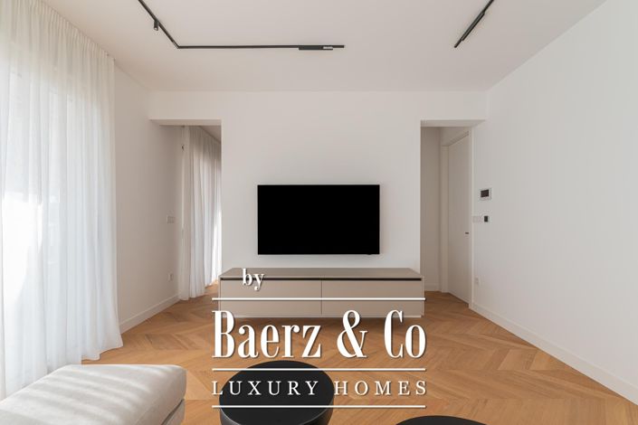 Image No.25-6 Bed Apartment for sale