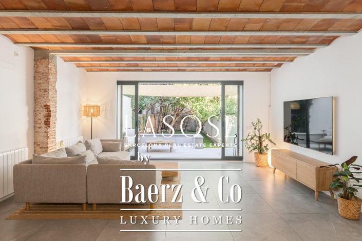Image No.2-4 Bed Property for sale