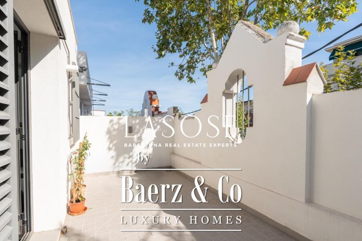 Image No.37-4 Bed Property for sale
