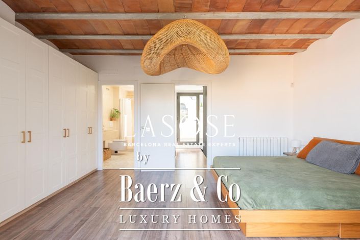 Image No.41-4 Bed Property for sale