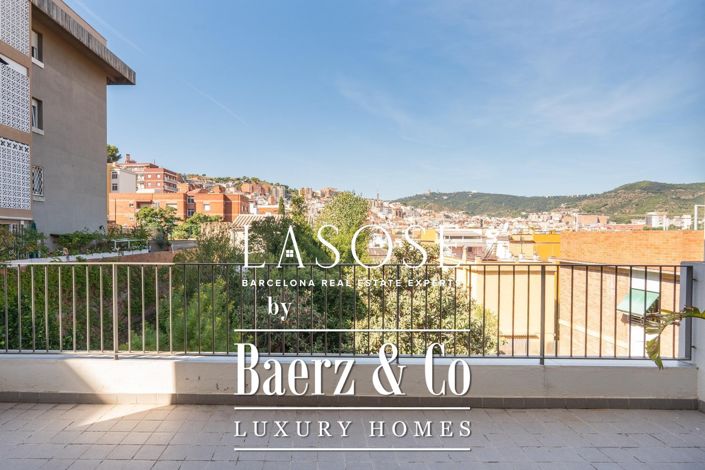 Image No.43-4 Bed Property for sale