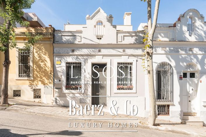 Image No.48-4 Bed Property for sale