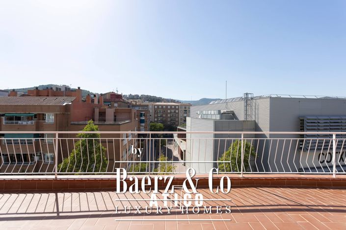 Image No.17-4 Bed Property for sale
