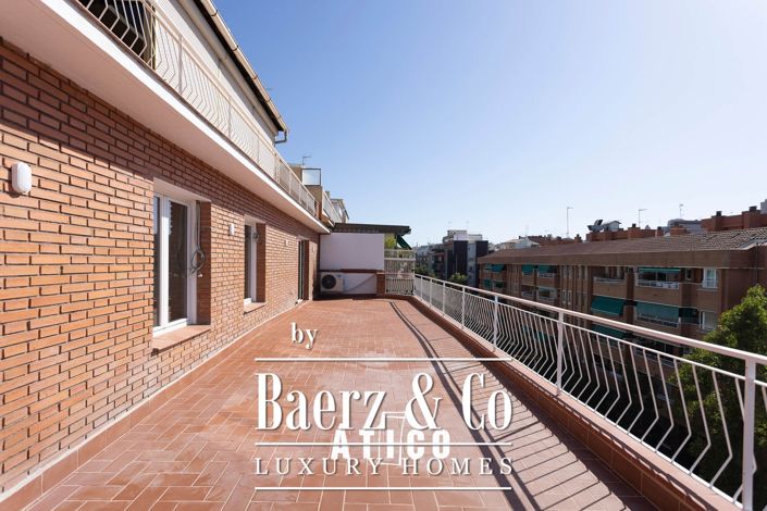 Image No.19-4 Bed Property for sale