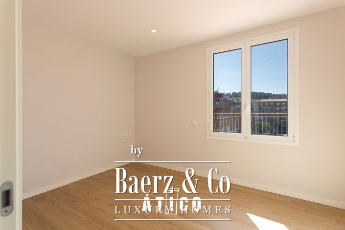 Image No.24-4 Bed Property for sale