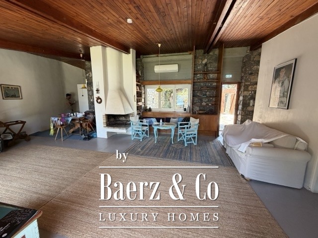 Image No.2-5 Bed Villa for sale
