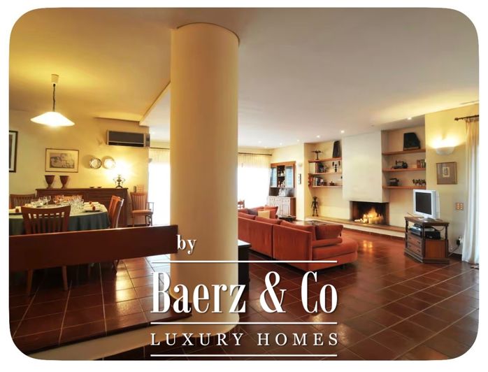 Image No.18-9 Bed Villa for sale