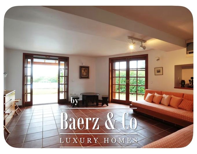 Image No.20-9 Bed Villa for sale