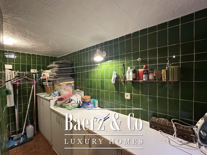 Image No.31-5 Bed Property for sale