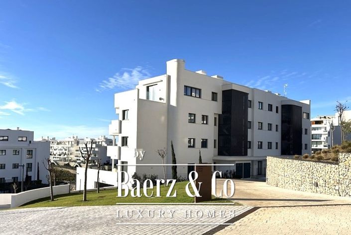 Image No.21-3 Bed Apartment for sale