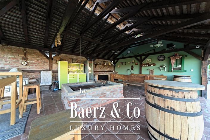 Image No.18-4 Bed House for sale