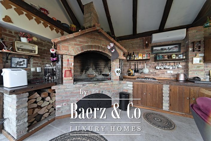 Image No.32-4 Bed House for sale