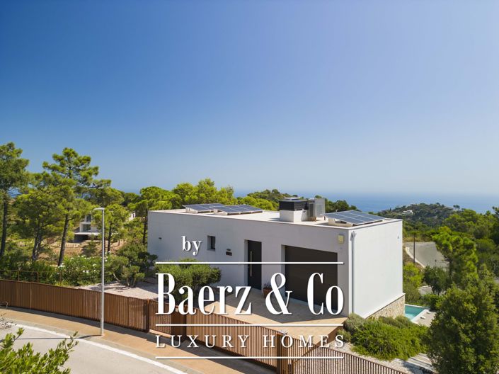 Image No.2-4 Bed Villa for sale