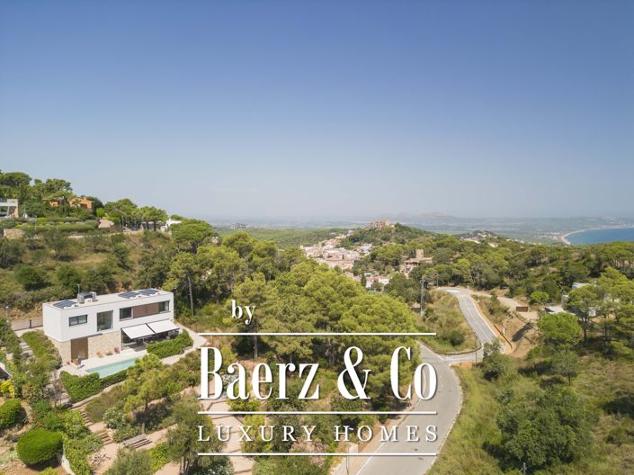 Image No.5-4 Bed Villa for sale