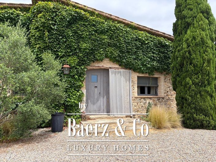 Image No.4-6 Bed Property for sale