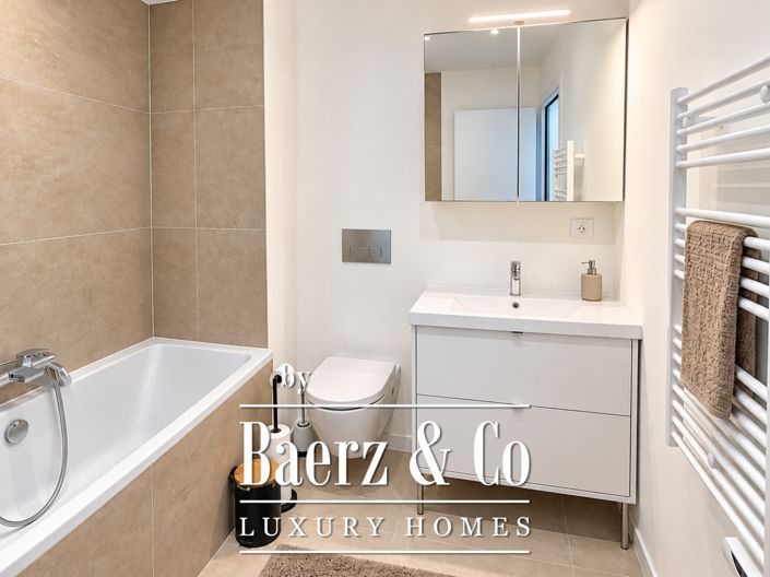 Image No.6-2 Bed Flat for sale