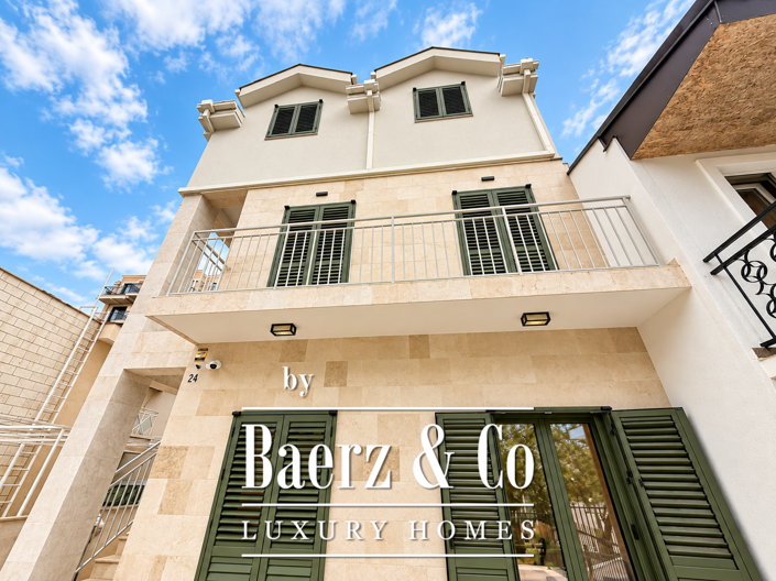 Image No.2-4 Bed House/Villa for sale