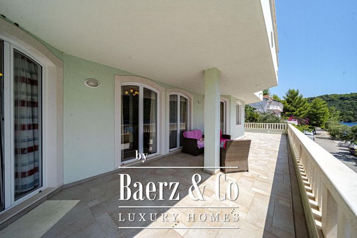 Image No.11-6 Bed Villa for sale