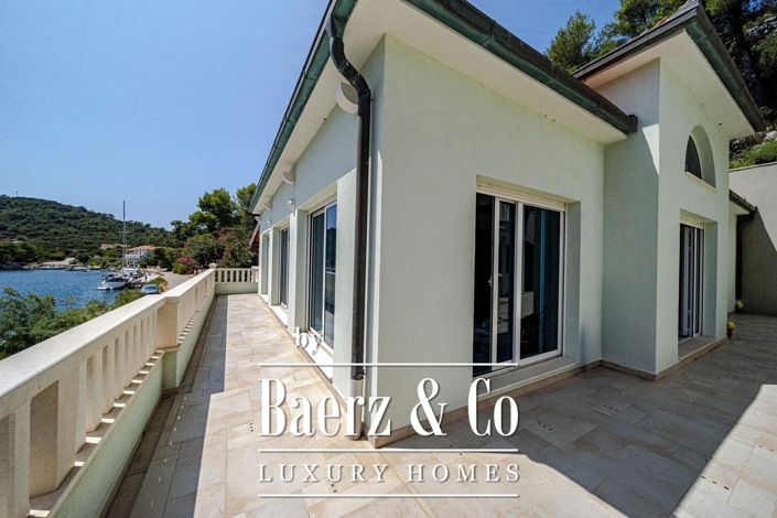 Image No.15-6 Bed Villa for sale