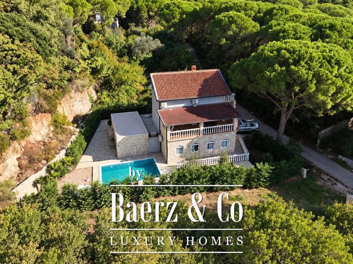 Image No.2-4 Bed House/Villa for sale
