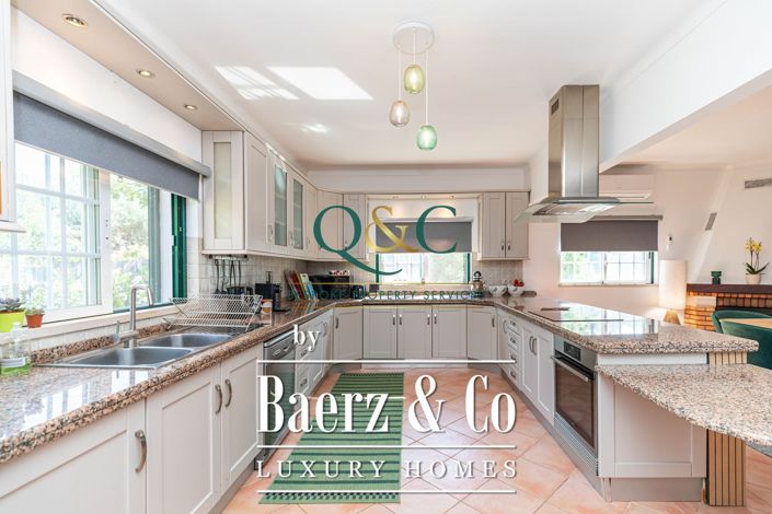 Image No.27-5 Bed Property for sale