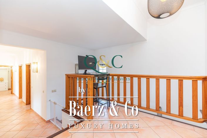 Image No.29-5 Bed Property for sale