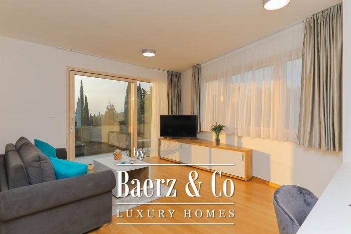 Image No.19-6 Bed Villa for sale