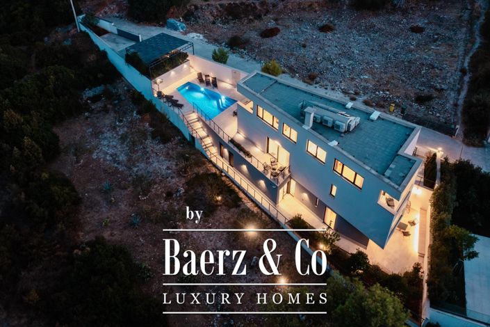 Image No.2-6 Bed Villa for sale