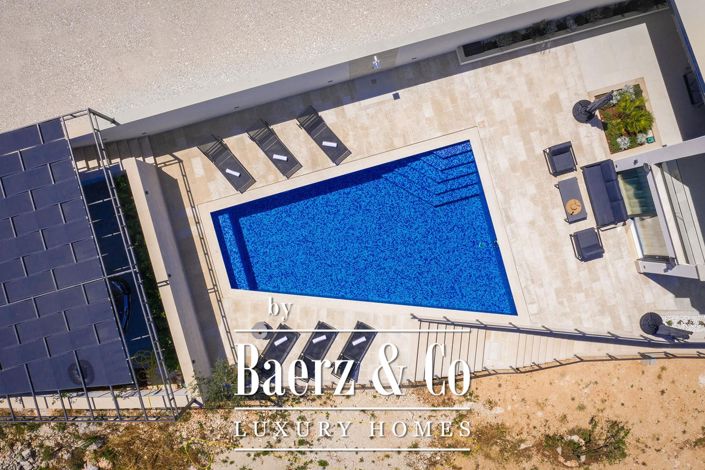Image No.3-6 Bed Villa for sale
