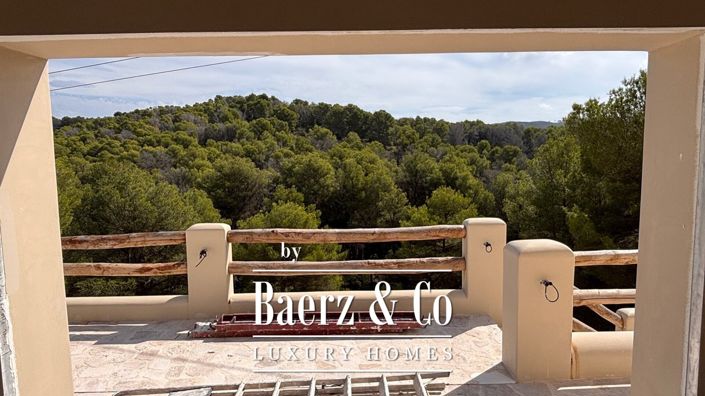 Image No.9-4 Bed Villa for sale
