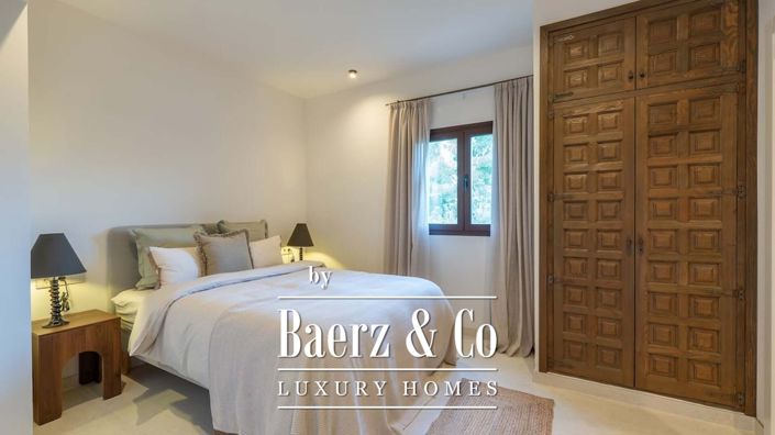 Image No.33-5 Bed Villa for sale