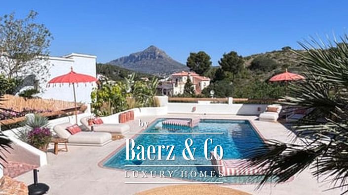 Image No.3-4 Bed Villa for sale