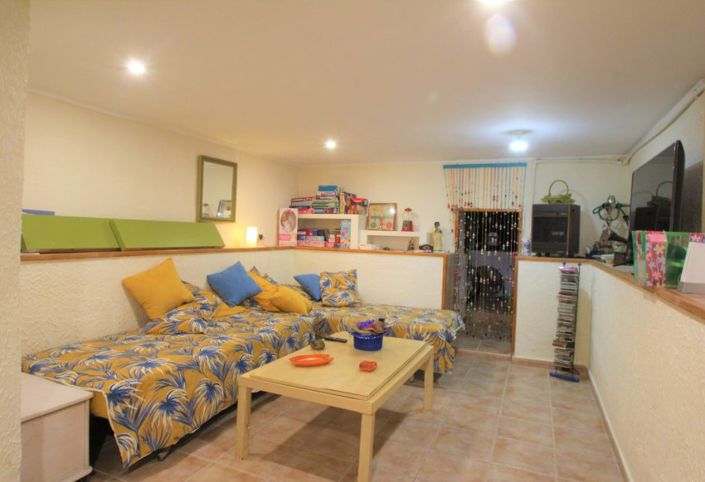 Image No.10-3 Bed Villa for sale