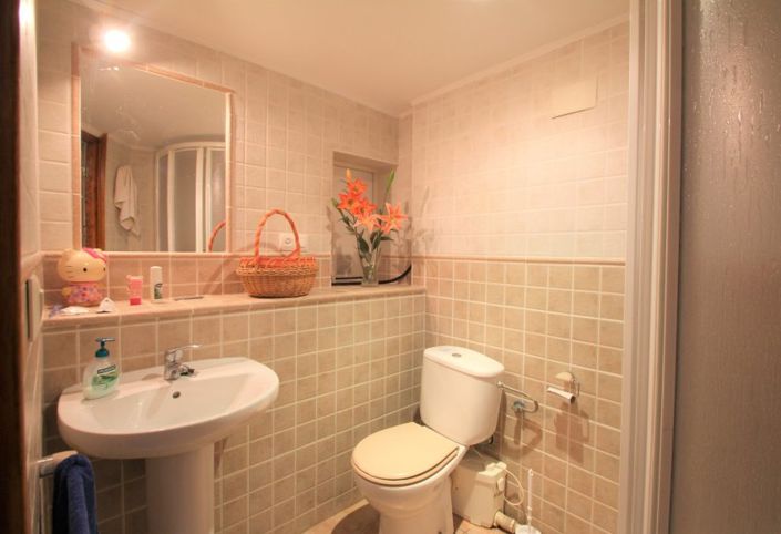 Image No.12-3 Bed Villa for sale