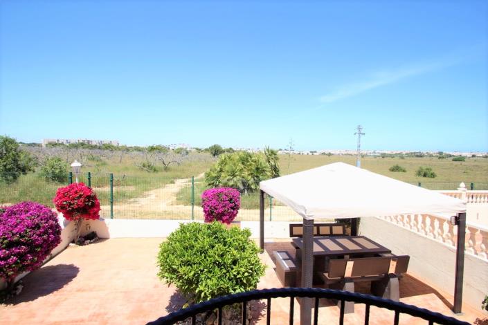 Image No.2-3 Bed Townhouse for sale