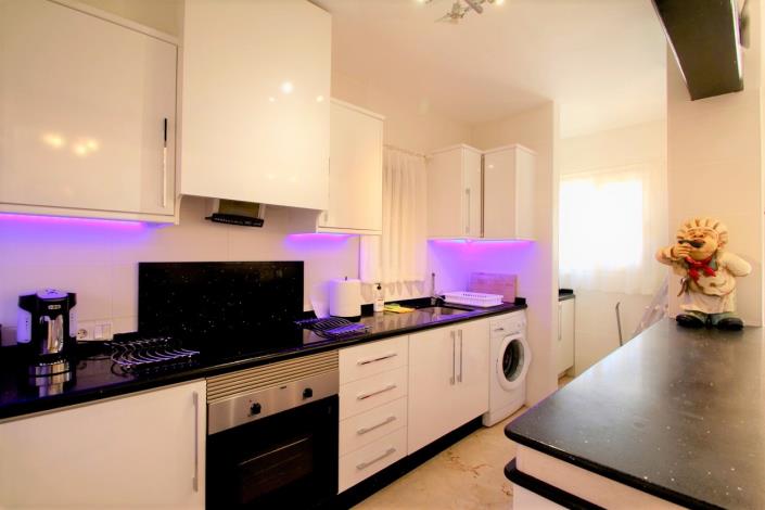 Image No.7-3 Bed Townhouse for sale