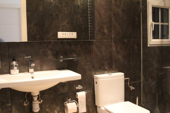 Image No.12-3 Bed Townhouse for sale