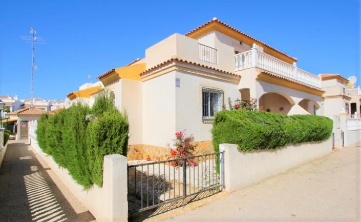 Image No.1-3 Bed Quad for sale