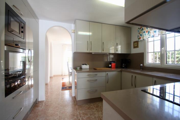 Image No.9-3 Bed Villa / Detached for sale