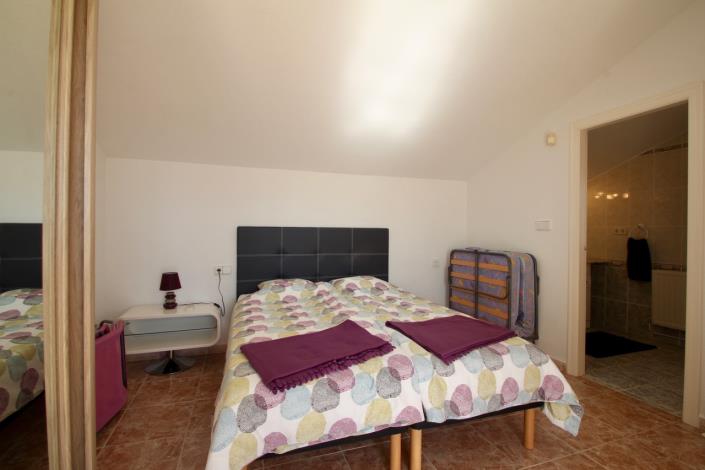 Image No.12-3 Bed Villa / Detached for sale